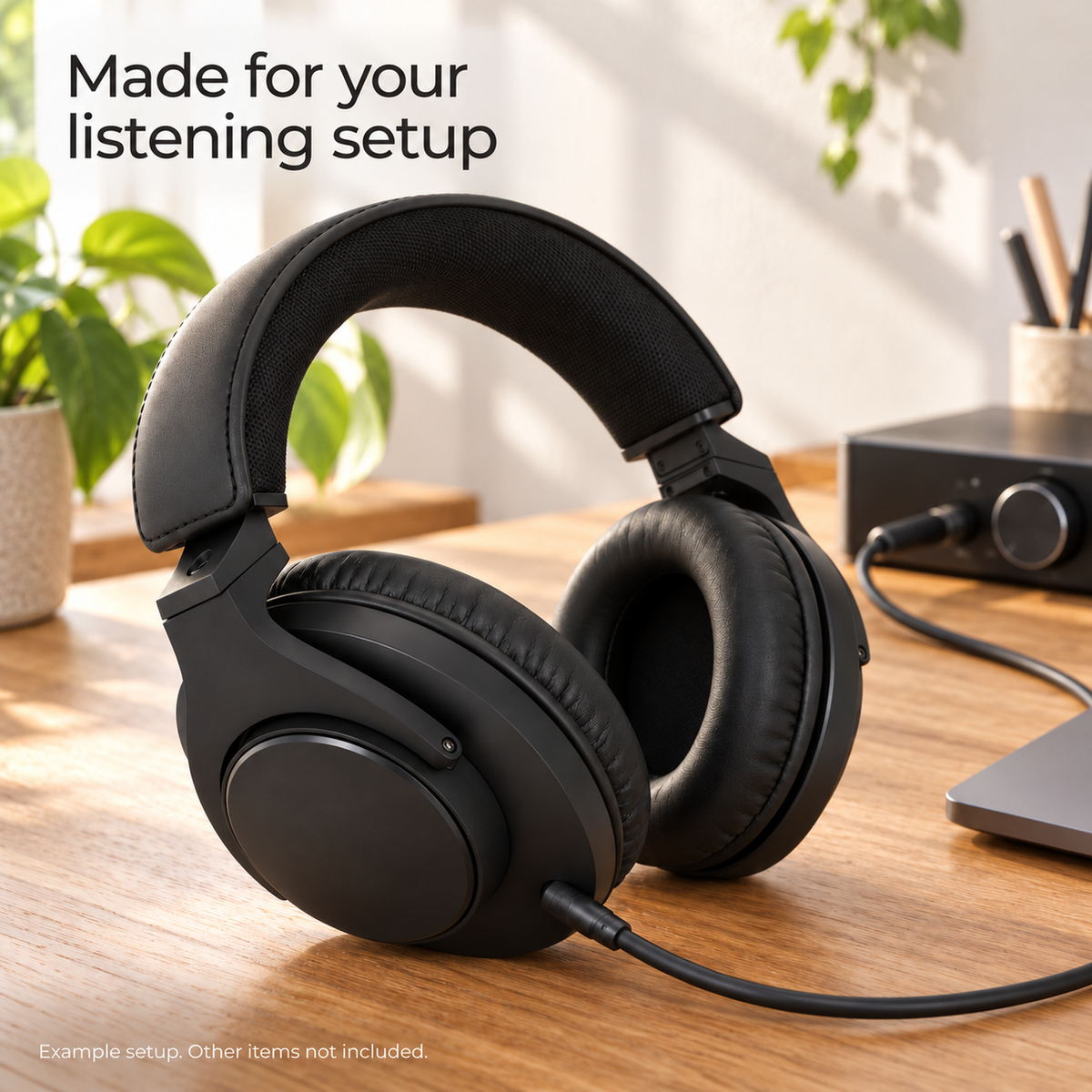 Closed-Back Studio Headphones, 40 mm Drivers, Detachable 3 m Cable, Black